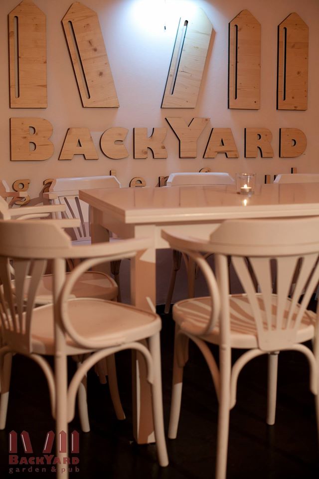 Fotografie BackYard Garden din galeria Local
