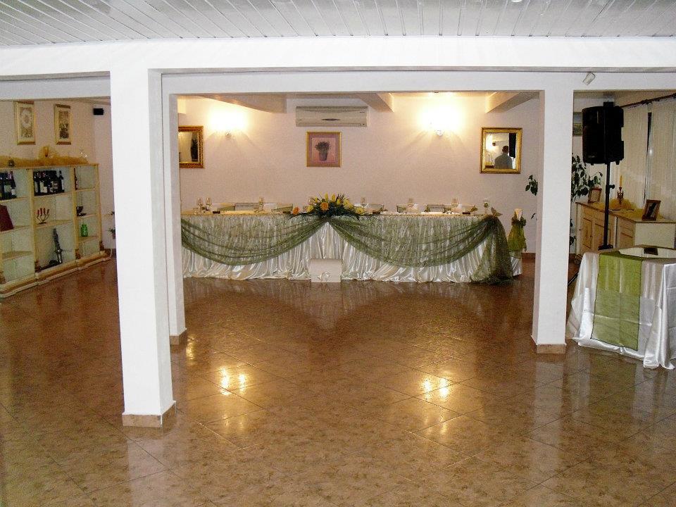 Fotografie Dama Verde din galeria Locație