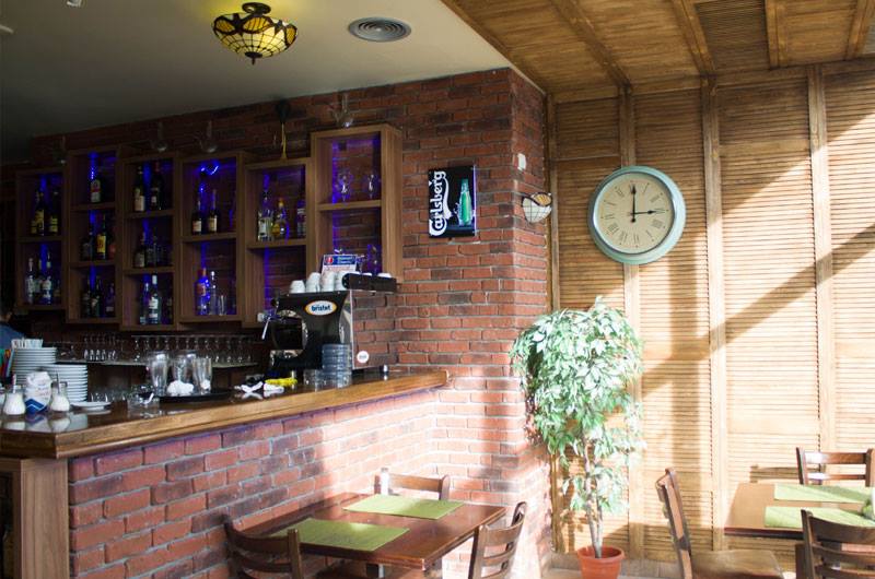 Fotografie ILadrino din galeria Local