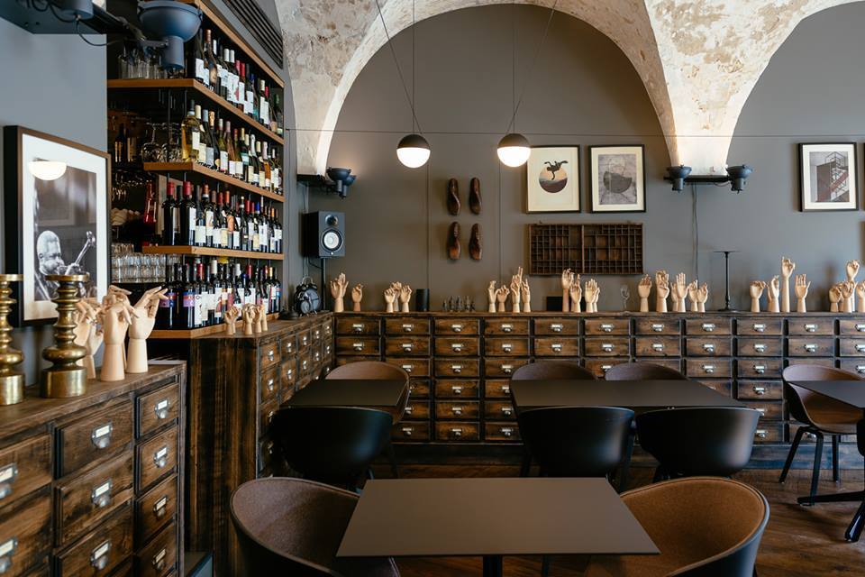 Fotografie Cabinet de Vin&Cocotte din galeria Locație