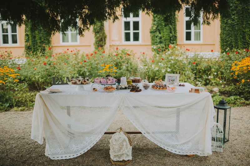 Fotografie Be Light Photography din galeria Alex & Cristina - Garden Wedding - Brukenthal Palace