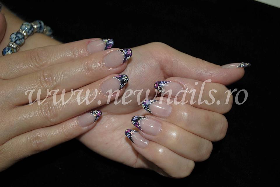 Fotografie Academia New Nails International din galeria Manichiură